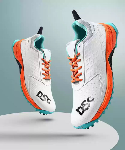 DSC CRICKET SHOES JAFFA 22 OR23