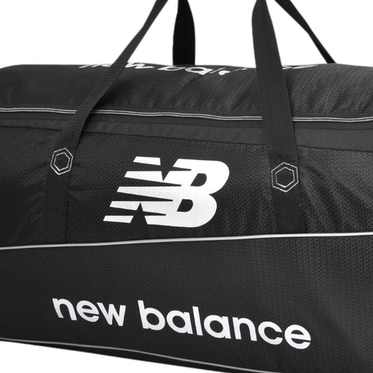 NEW BALANCE 600 PRO CRICKET WHEELIE BAG BLACK
